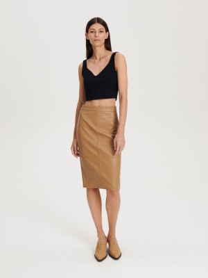 Reserved Faux leather skirt Beżowe | PGFNMAT-35