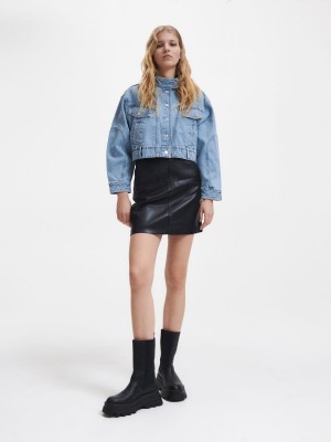 Reserved Faux leather skirt Czarne | IXCKZTO-38