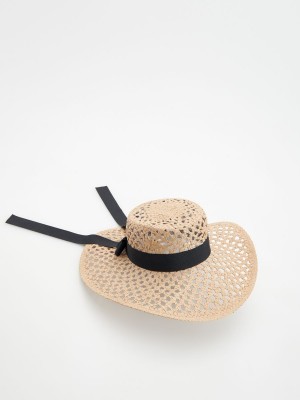 Reserved Hat with decorative bow detail Beżowe | SUOEKWH-57