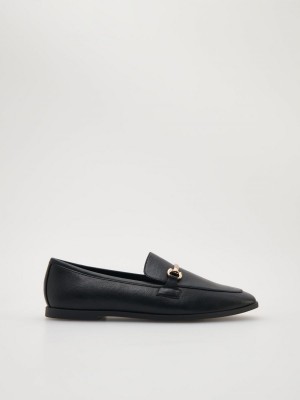 Reserved Loafers with decorative buckle Czarne | SORHJGD-93