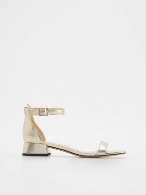 Reserved Płaskie sandals Golden | WHGLEJD-47