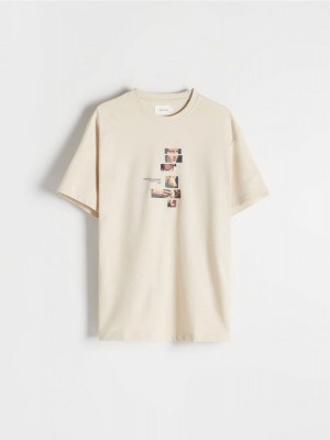 Reserved Regular fit T-shirt with print Beżowe | DFIZOMH-12