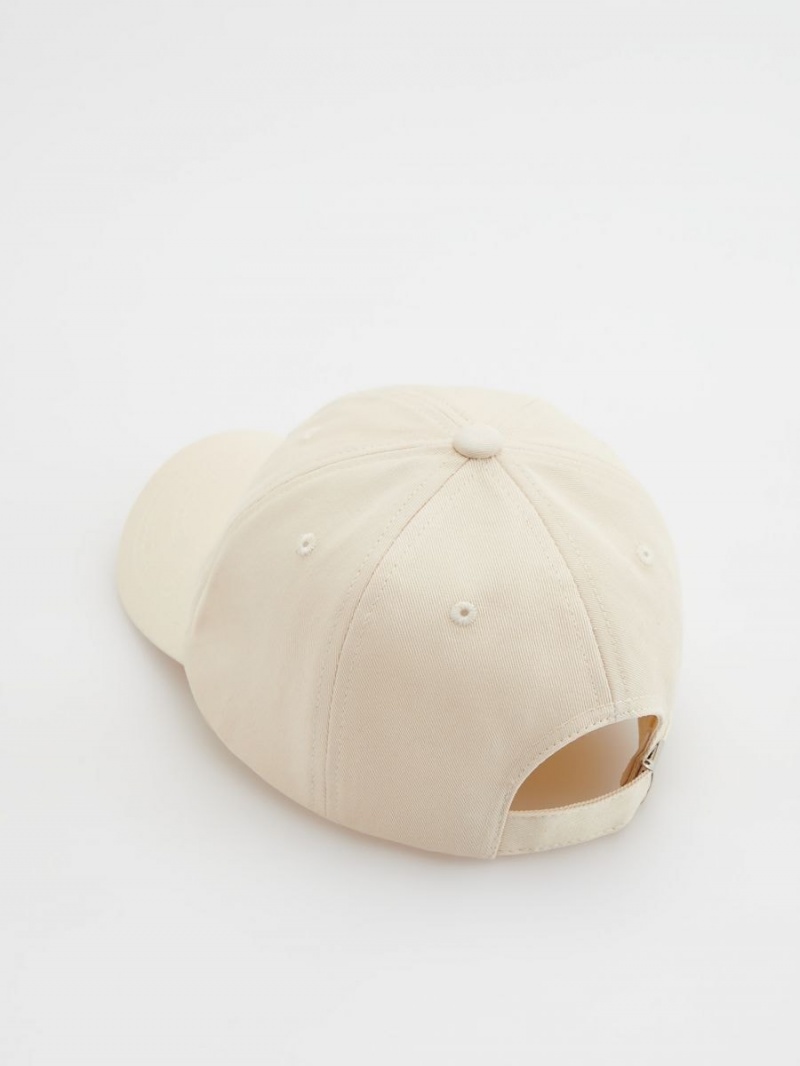 Reserved Baseball cap with patch Beżowe | XFAGLIO-90