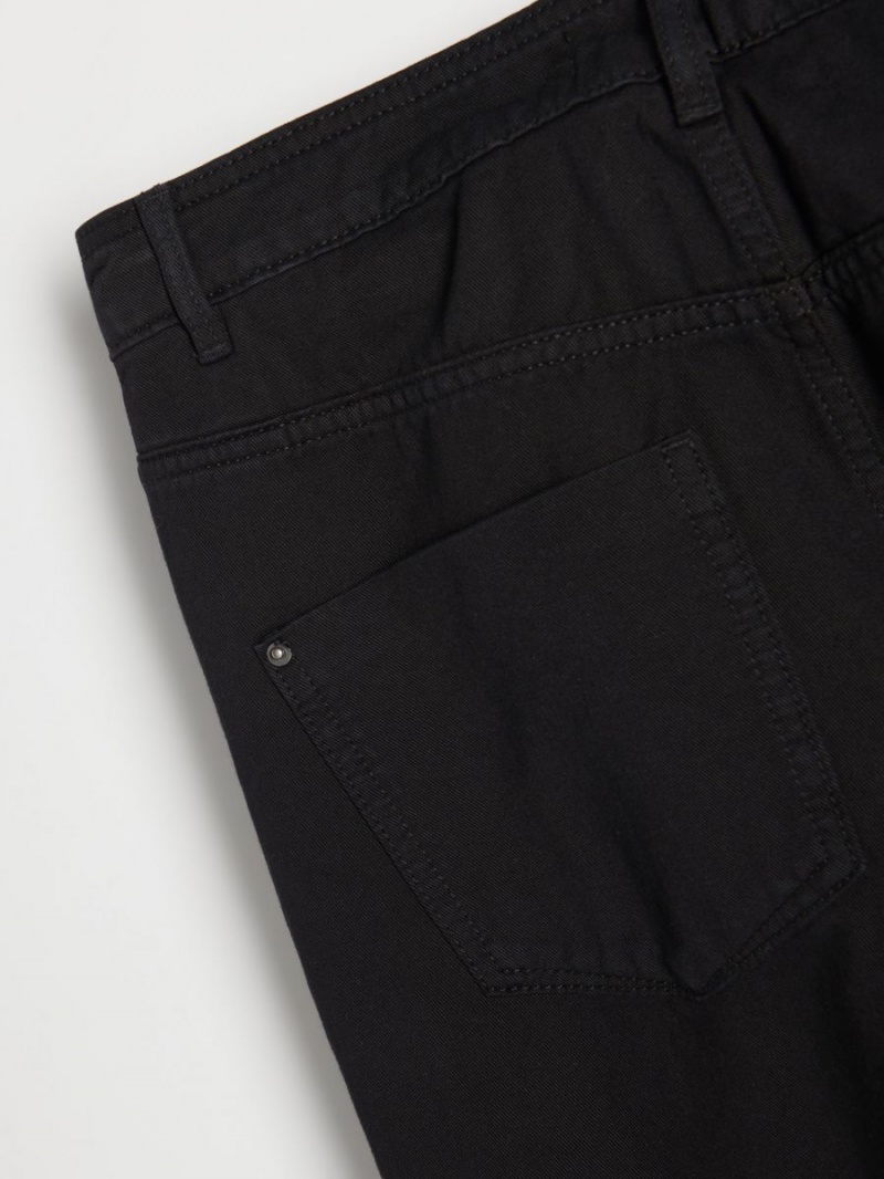 Reserved Cargo trousers Czarne | RJHYNSI-90