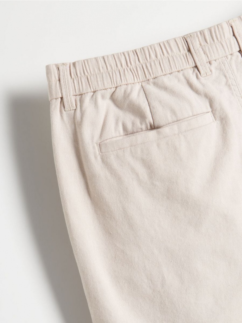 Reserved Chino slim shorts Beżowe | RENGHPS-30