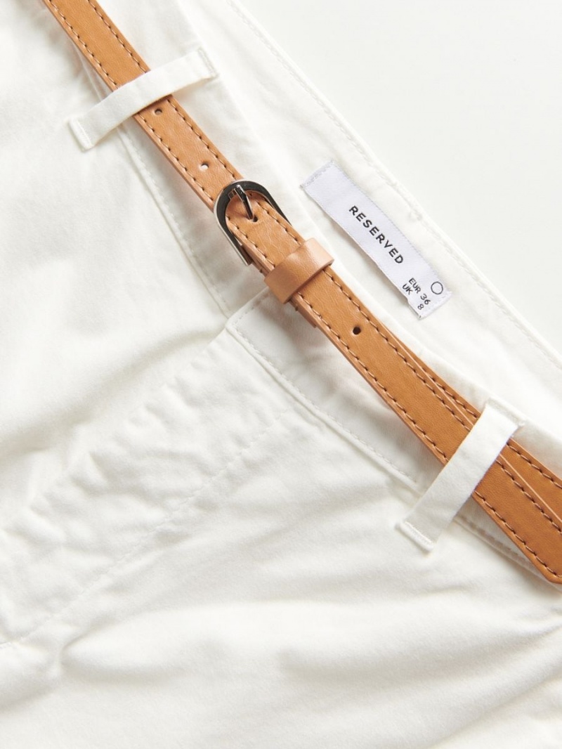 Reserved Chino trousers with belt Ivory | RMPDCQG-39