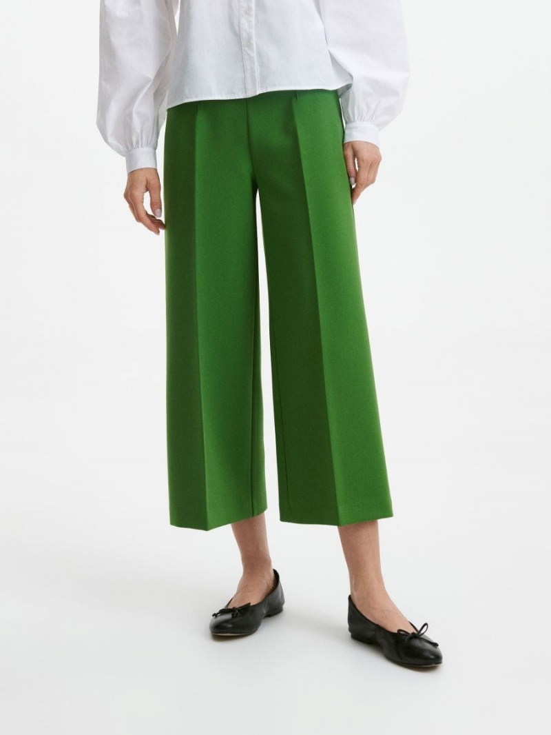 Reserved Elegancki trousers with pressed crease Zielone | XGTQBJK-42