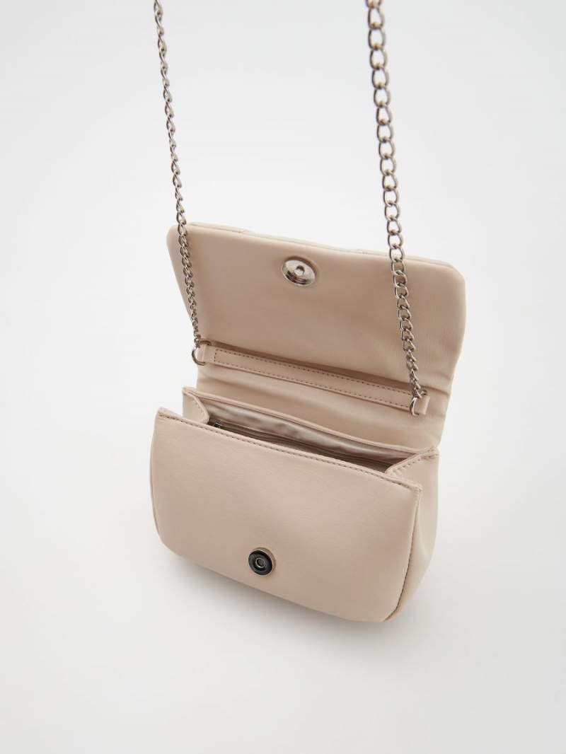 Reserved Handbag with a chain Ivory | YZHREPJ-84