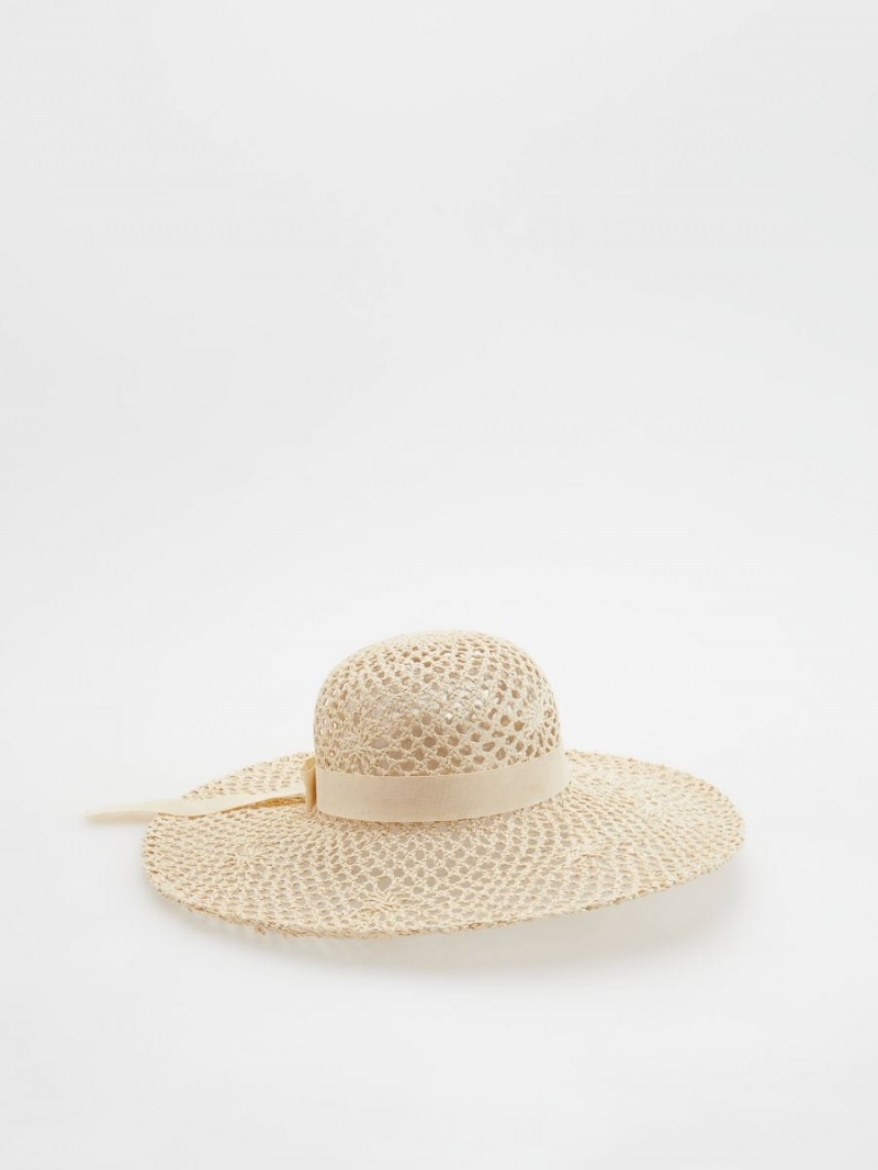 Reserved Hat with decorative bow detail Ivory | VBOWYLK-74