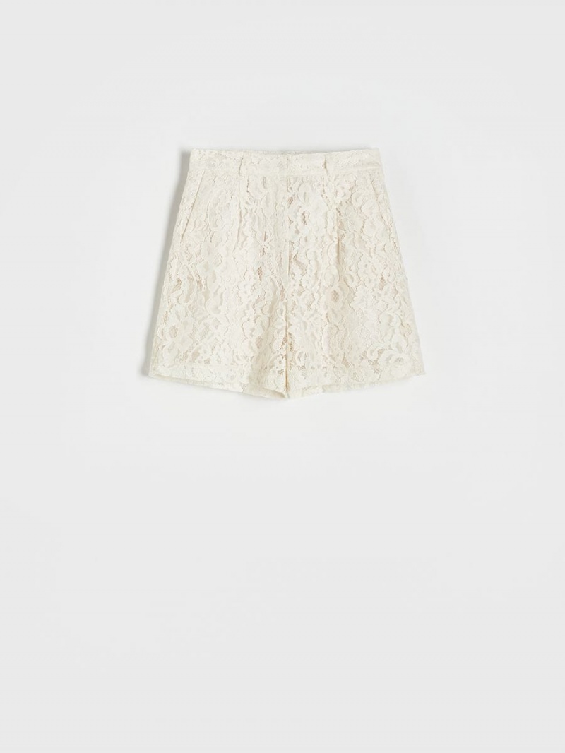 Reserved Koronkowe shorts Ivory | ZFLJPEU-35