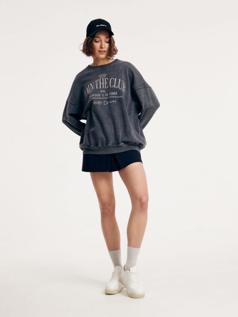 Reserved Oversized sweatshirt with print Szare | GEVMXHS-70