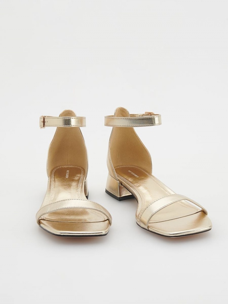 Reserved Płaskie sandals Golden | WHGLEJD-47