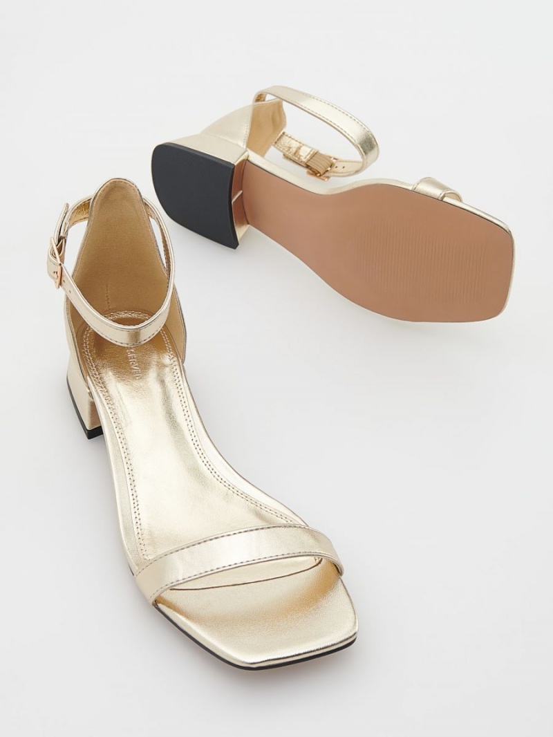 Reserved Płaskie sandals Golden | WHGLEJD-47