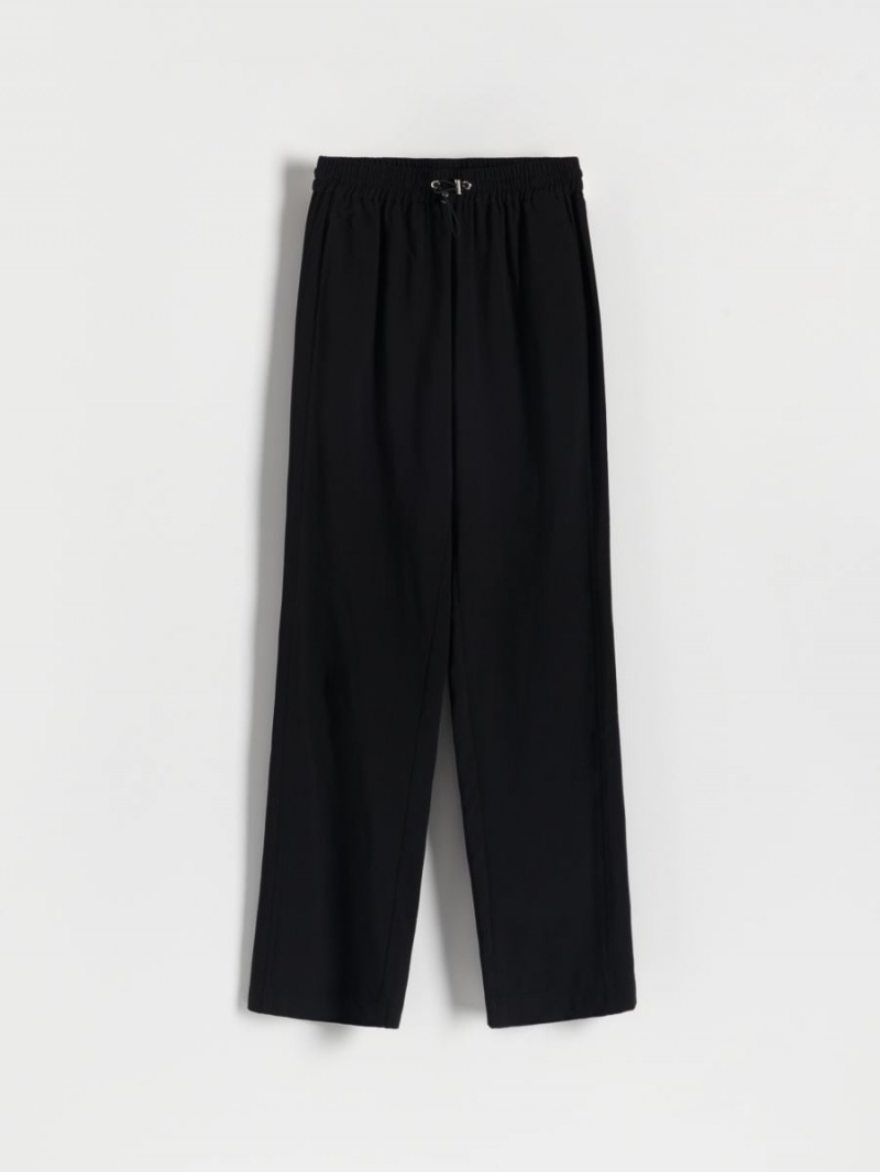 Reserved Prosty leg trousers Czarne | XUGHORM-93