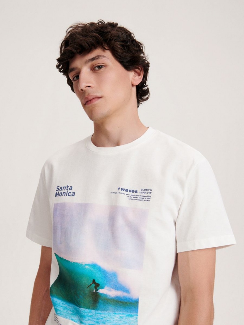 Reserved Regular fit T-shirt with print Białe | BJUVWAH-29