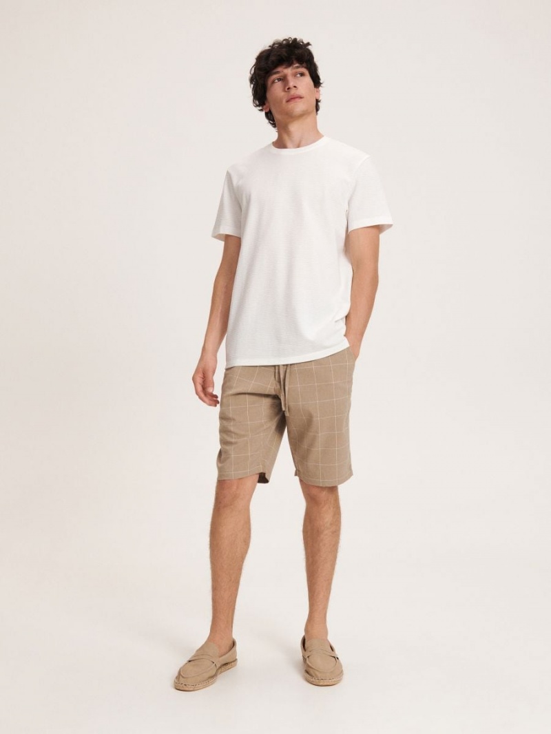 Reserved Regular shorts Beżowe | OYKMLFP-72