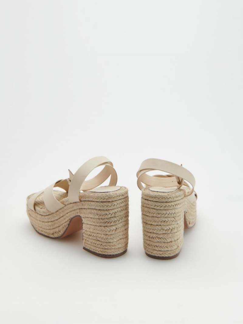 Reserved Skórzane sandals Ivory | UIDGPXV-83