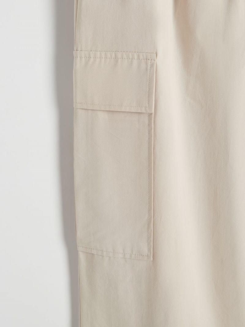 Reserved Trousers with cargo pockets Beżowe | QPUHLMI-38