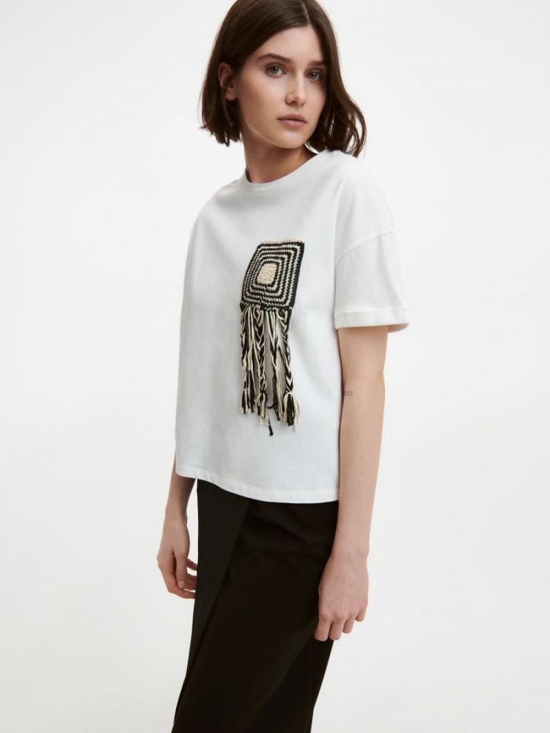 Reserved T-shirt with embroidered pattern Białe | PVQZJLU-80