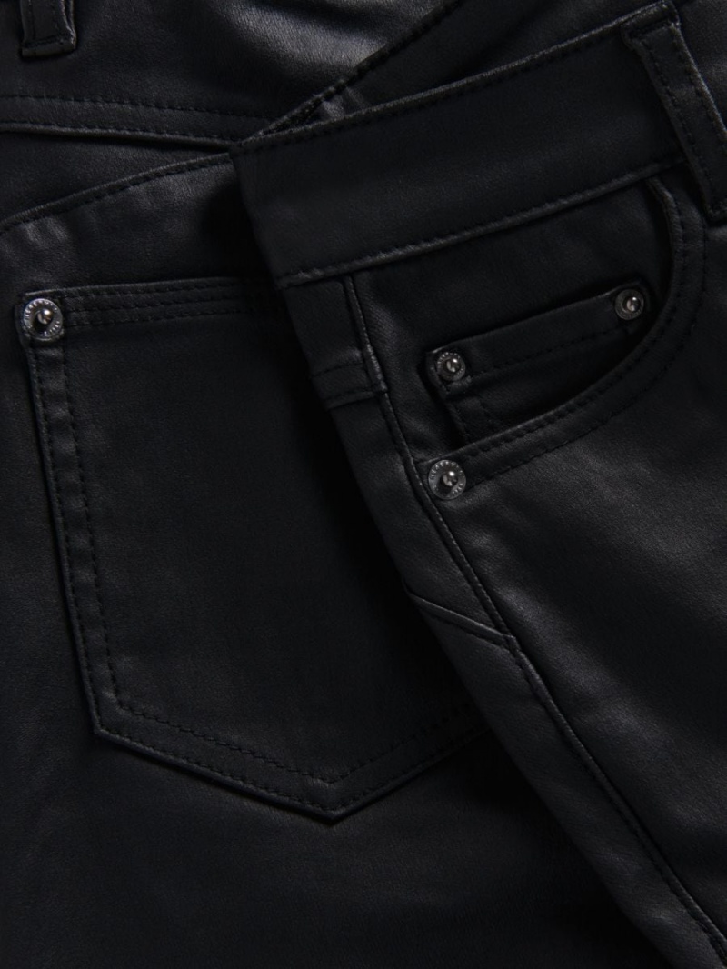 Reserved Waxed slim trousers Czarne | HMULRTY-08