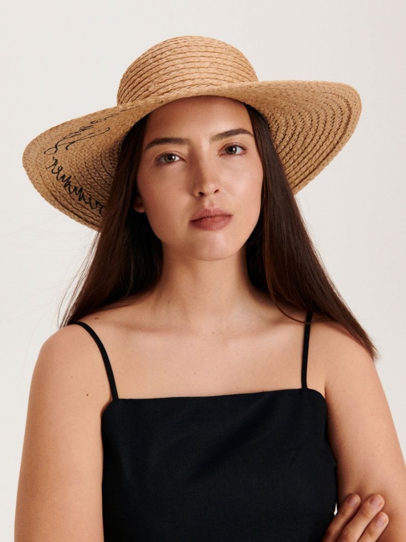 Reserved Woven hat with slogan Beżowe | BTKLNCG-32